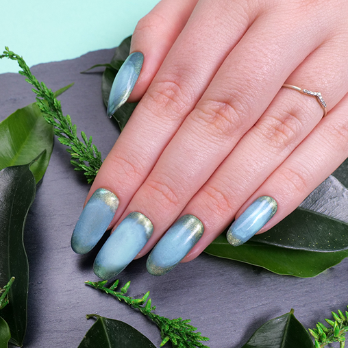 Evergreen Aura Nails